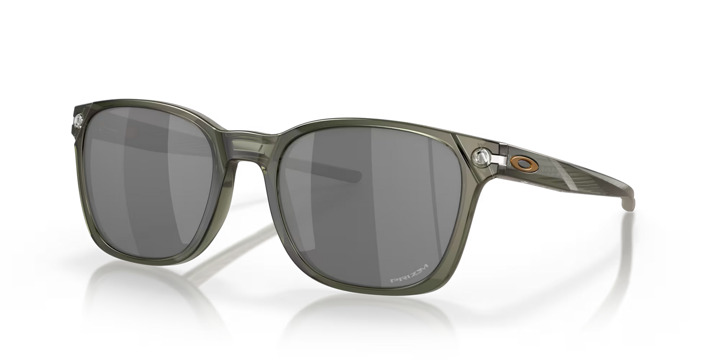 Oakley Objector