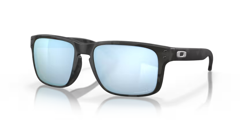 Oakley Holbrook