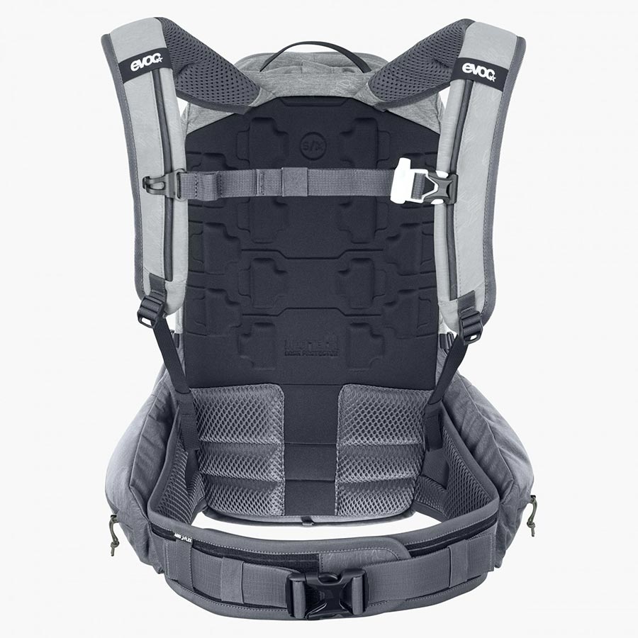 EVOC, Trail Pro 16, Protector backpack, 16L, Carbon/Grey, LXL