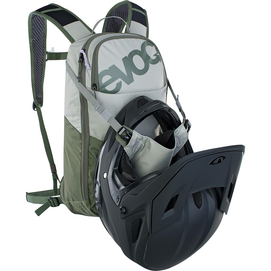 EVOC, Ride 8, Hydration Bag, Volume: 8L, Bladder: Included (2L), Black
