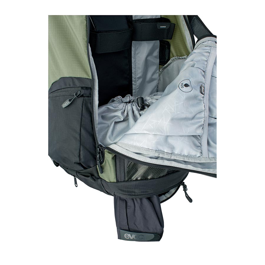 EVOC, FR Tour E-Ride 30, Protector backpack, 30L, Dark Olive/Black, ML