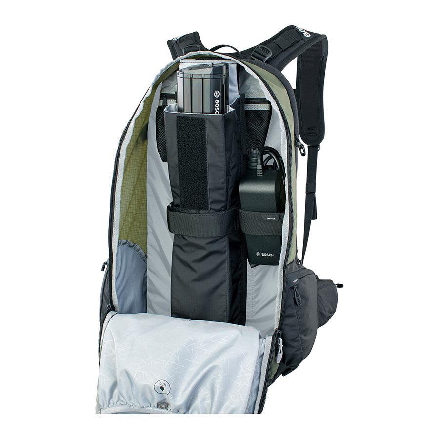 EVOC, FR Tour E-Ride 30, Protector backpack, 30L, Dark Olive/Black, ML